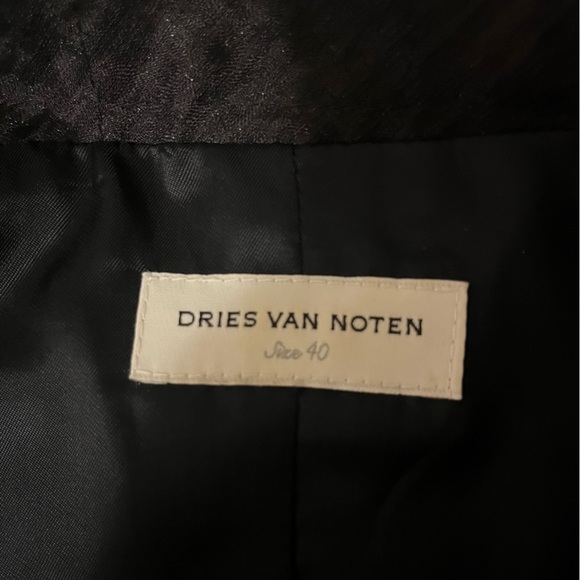 Dries Van Noten Black Floral Silk Blazer, size 40; design: lt blue,purple, gold - Picture 5 of 9
